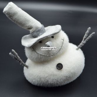 Снеговик в шляпе